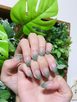 苺ネイル/フラッシュグラデーションネイル