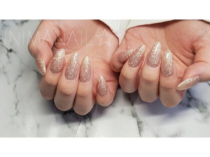 イニマ(INIMA)の写真