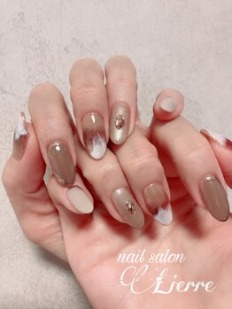 リエール(Lierre)/定額ネイル