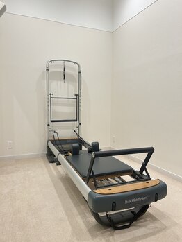 アム鍼灸ラボ 有楽町/ピラティスリフォーマー使用