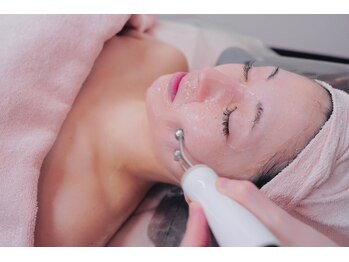 エモーション 町田店(E-Motion)/表情筋筋トレフェイシャルEMS