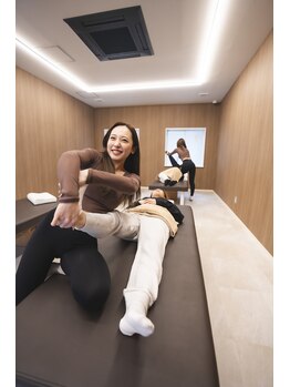 ストレッチトレーニング(STRETCH+TRAINING)/足首の動きを良くして血流促進