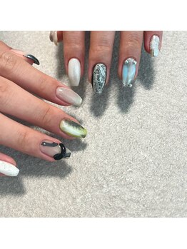 ロクサンサン(633)/個性派ネイル