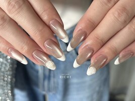 王道フレンチネイル
