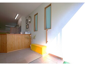 あい鍼灸整骨院/入口待合