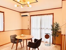 エクラ 鹿嶋市(Eclat)の雰囲気（カウンセリングルーム）