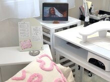 nail salon EN【長さ出し/フィルイン/マグネット/ワンホン】の雰囲気(ネトフリやYouTubeをみてくつろいでください☆)