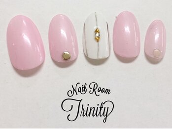 ネイルルーム トリニティ(Nail Room Trinity)/150種類以上選べるアート付