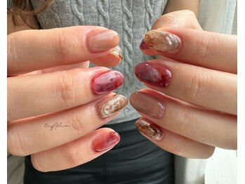 ネイルサロン ティフィン(tiffin)/~cassis nuance nail~
