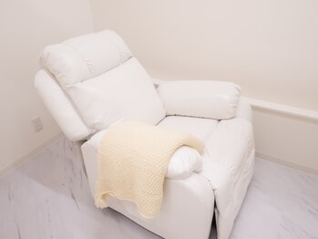 ココティ ホワイトニング(Cocotii)/座り心地抜群リクライニング