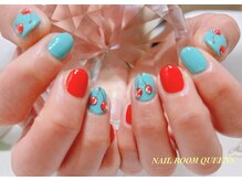 ネイルルーム クイーンズ(NAIL ROOM QUEENS)の雰囲気（店内にサンプル多数ありクーポン定額アート）