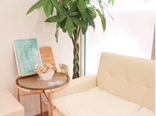 東苑美人の雰囲気（明るい日差しが差し込む広々とした店内でお寛ぎ下さい♪）