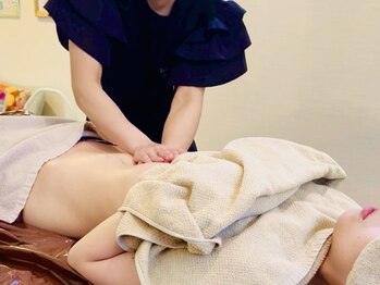 クロエクロウ 柏崎店(Chloe’Crow)の写真/エステ機器2種使用。温熱×筋膜アプローチで芯から温め、筋膜まで届く本格ケア