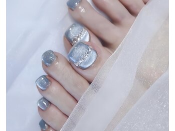 モナサロン(Mona salon)の写真/サンダル映え♪夏のトレンドフットネイル