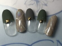ネイルサロン リリオ(Nail Salon Ririo)/カーキ×大理石ネイル