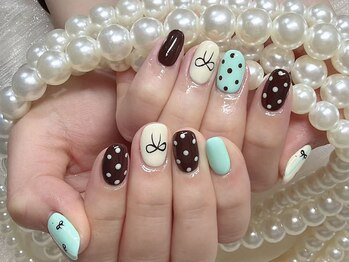 ラッキー(Lucky)/手書きネイル