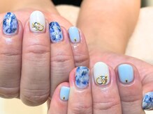 ネイルズ ララ(nails Lala)/ブルー系ニュアンスネイル。