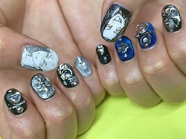 強めキャラクターネイル