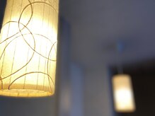 タオ 京都烏丸(TaO)/受付を照らす光