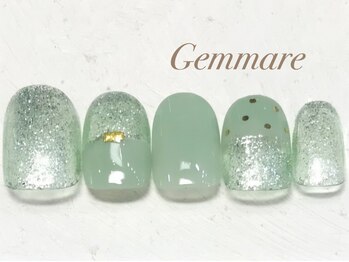 キラキラデザインネイル