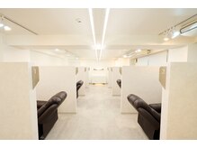 ディト 大宮店(ditto)/白を基調とした落ち着いた雰囲気