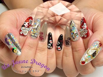 アン ジョーヌドラゴ/キラキラ☆アリスネイル