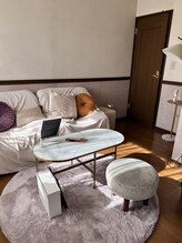 ビューティーリミ/暖かい日差しが入るサロン