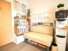 青山バランスアップ治療院の雰囲気(空気清浄機3台、加湿器3台、サーキュレーター10台をフル稼働)