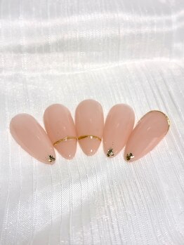 ティアラ(tiara)/肌馴染みオフィスネイル♪