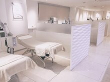 シーボン 町田店の雰囲気（白を基調とした清潔感のある店内です★）