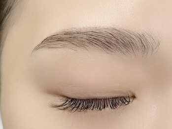 Kamie-nico-【まつげパーマ/パリジェンヌ/アイブロウ/パリエク/LED】の写真/眉メニュー豊富/HBL眉ワックス付¥5900顔の骨格・バランスに合わせた美眉を提案!コンプレックス解消!