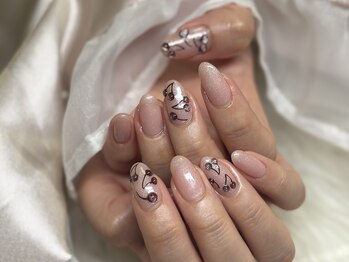 カランコエ(Kalanchoe)の写真/折れた箇所のお直しなど、一本からでも対応可能です♪ネイルアートの長さ出しもお任せください◇