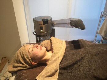 フェイシャルアンドボディ ジュネス 逗子/スチーマー