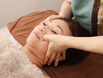 イトヒコ/小顔・リフトアップ