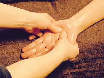 アルビス(ARVISS)/ハンドマッサージ