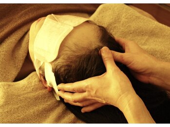 ヌフヌフ(neuf neuf)の写真/40代からの眼精疲労に|戻りやすい首肩・背中+ヘッドを深部から整える