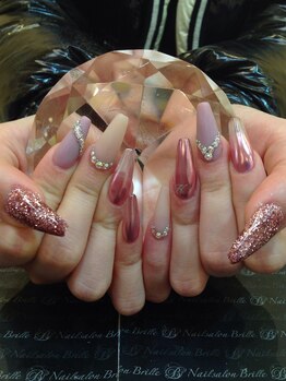 エスフィーネイルサロン ブリーユ(Esfy nailsalon Brille)/ピンクベージュ系大人ネイル
