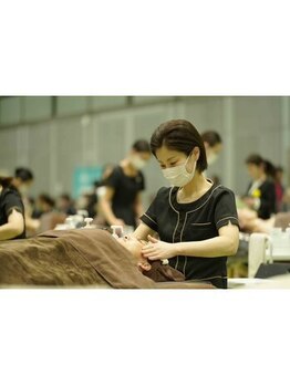 アトリオドゥーエ たまプラーザ内 エステルーム/小顔・たるみのお悩みもお任せを