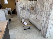 コレット 山形南店(Colette)の雰囲気（お連れ様がお待ちになるスペースもご用意しております♪）