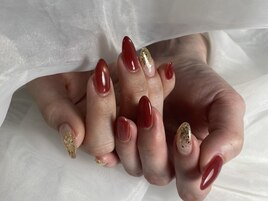 one  color + art