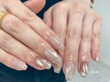 ジャミーラ/透けるスモーキー秋ネイル