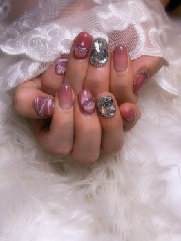 エンヴィ(ENVY)/ピンクハートネイル