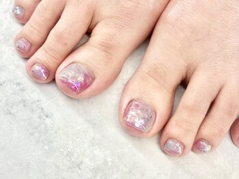 ローズデール ララガーデン長町店(ROSEDALE)の写真/【個室フットバス付き】上質ケアで整える美フット。サンダル映えをより美しく引き立てる仕上がりに。
