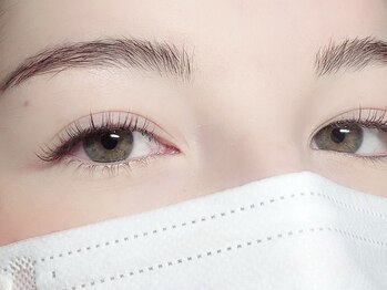 レナータ(Renata)の写真/新宿駅1分で叶う理想の瞳!大人気のバインドロックとフラットラッシュでマスカラいらずの華やかな目元へ◎