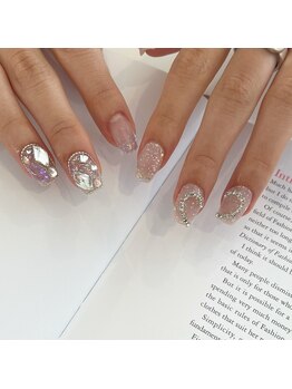 ムーイ 外苑前(mooi.)/shear glitter × bijou