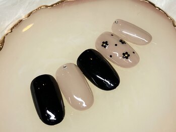 ロンズネイル(Ron's nail)/定額7700円
