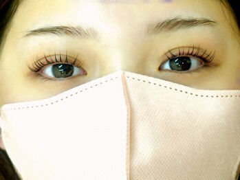 キャンディー(CANDY)の写真/ナチュラルな目元を求める方必見☆モチ・柔らかさが人気【フラットラッシュ100本初回¥4,200】