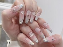 ラビィ(Raviy)/ガラスフレンチネイル