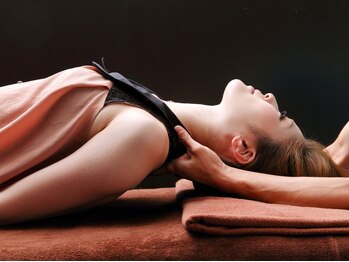 ウルオス/コリとリンパが溶け出す美容整体