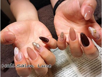 エイミー(eimy)/ブラウンネイル